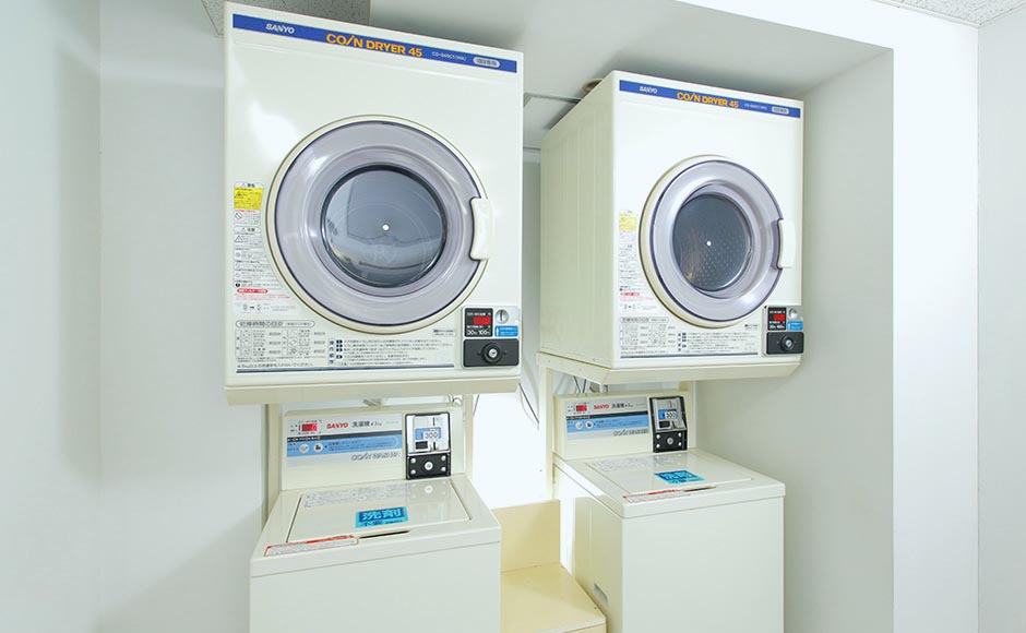 血拼必住！車站5分鐘、近購物點！新宿方便酒店十選！﹝後篇﹞MYSTAYS 西新宿酒店 Nishi Shinjuku Hotel Mystays - 投幣式自助洗衣設備