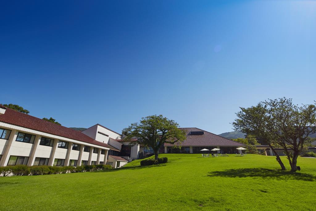 箱根高原飯店 箱根高原酒店（Hakone Highland Hotel）超廣闊庭園