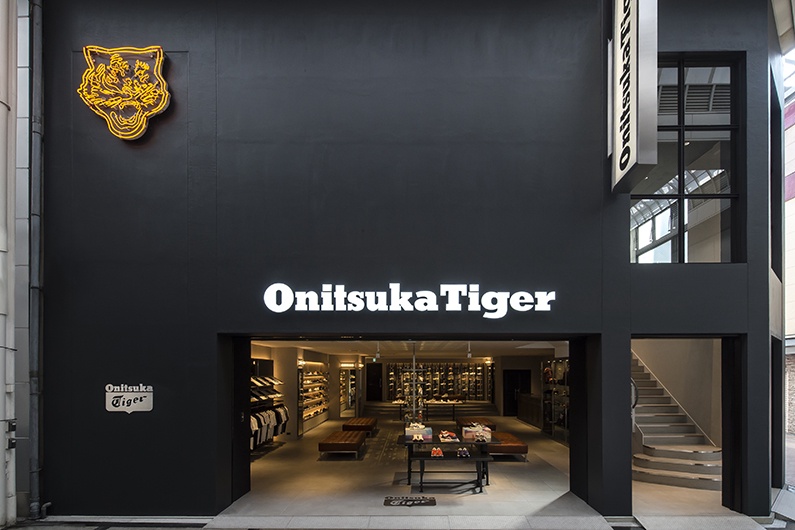 大阪 Onitsuka Tiger 鬼塚虎 難波 心齋橋