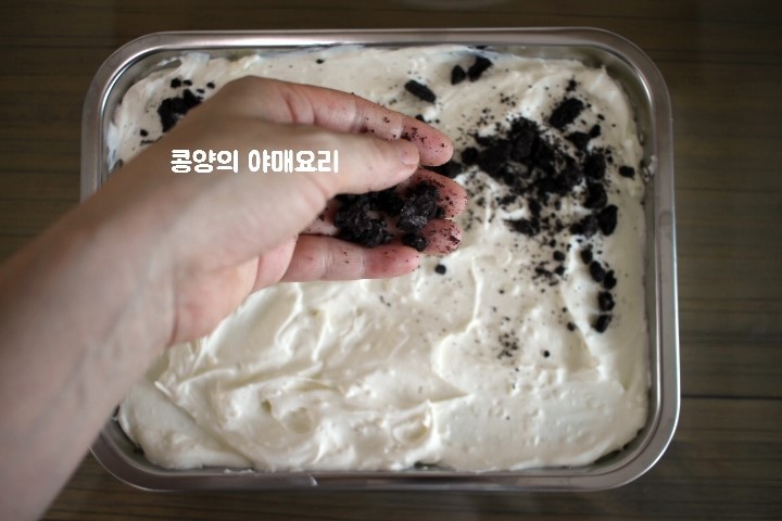 蛋糕食譜 甜點食譜 甜品食譜 A Twosome Place Oreo蛋糕 Oreo Ice Box蛋糕 免焗蛋糕 韓國食譜 韓國甜品 韓國甜點