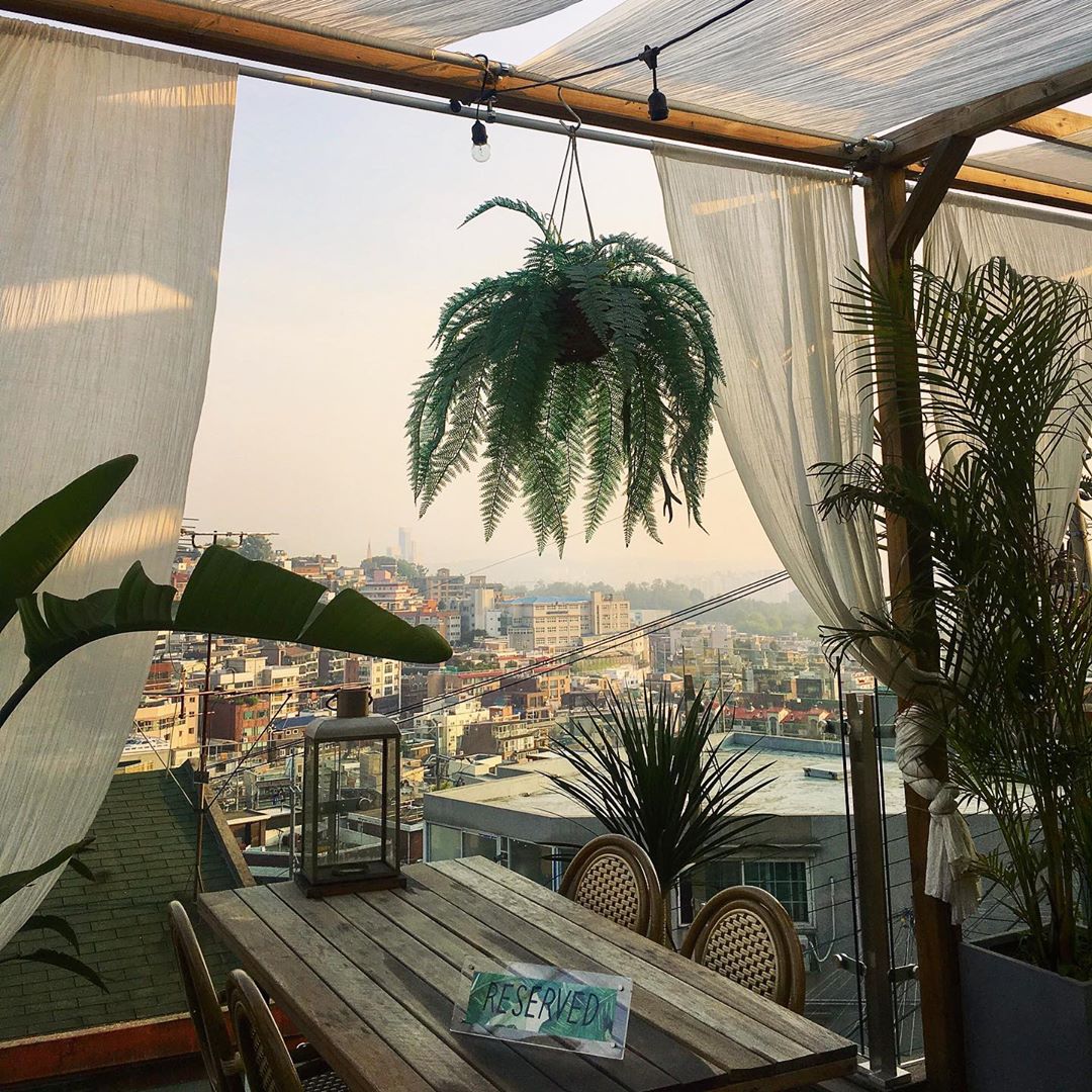首爾 首爾cafe 望理團街 梨泰院 弘大 打卡cafe 網紅cafe 首爾打卡cafe 首爾網紅cafe PP Seoul 피피서울 pp seoul菜單 pp seoul怎麼去 pp seoul交通 pp seoul梨泰院 pp seoul地址 pp seoul訂位 首爾酒吧 首爾露天酒吧 首爾特色餐廳 首爾屋頂