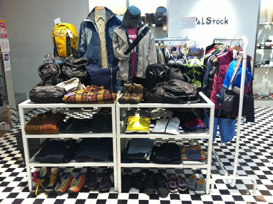 Palstock  南堀江Palstock 大阪 鞋 new balance 南堀江 nike 大阪 nike nike osaka tee 大阪波鞋 大阪球鞋 大阪古著 大阪二手店 大阪中古店 日本二手名牌店 大阪 vintage 大阪 orange street osaka 南崛江 堀江 大阪shopping 大阪購物 大阪逛街 南堀江 手袋 南堀江 購物 大阪 美國村 美國村大阪