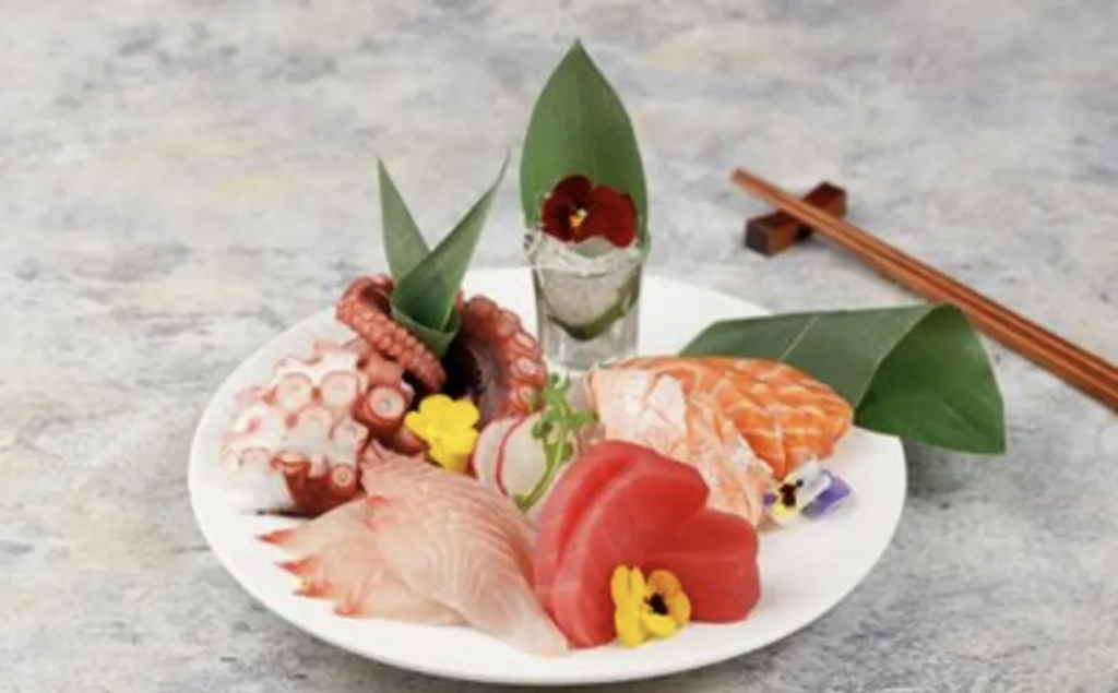 創意美食|堂煎法國鴨肝、炸日本生蠔配百香果爆爆珠咯嗲杯