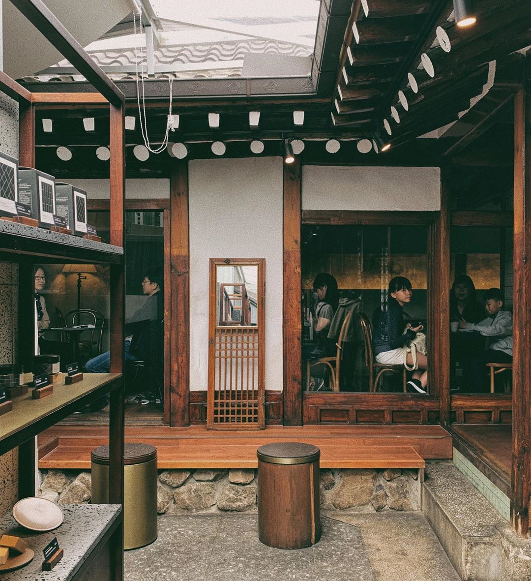 首爾 首爾cafe 望理團街 梨泰院 弘大 打卡cafe 網紅cafe 首爾打卡cafe 首爾網紅cafe Seoul Coffee 서울커피 seoul coffee怎麼去 seoul coffee分店 seoul coffee地址 seoul coffee菜單 seoul coffee地鐵 維也納咖啡首爾 首爾咖啡廳2019 益善洞咖啡韓屋咖啡廳 首爾咖啡益善洞店