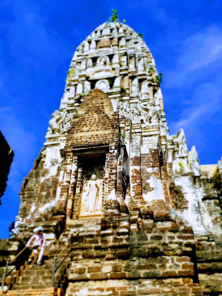 大城樹中佛 瑪哈泰寺（Wat Mahathat）​大城景點 大城一日遊 大城行程 曼谷大城交通