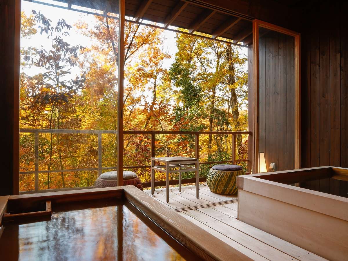 貸切風呂在秋天可以看到紅葉｜有馬溫泉SPA TERRACE 紫翠（Shisui｜スパ テラス 紫翠）有馬溫泉 有馬溫泉旅館 有馬溫泉酒店 有馬溫泉飯店 有馬天然溫泉 Arima Onsen 有馬温泉