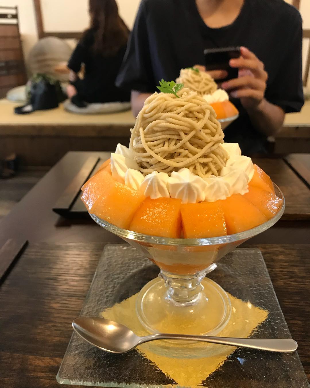 東京下町風情！「谷中銀座商店街」貓奴朝聖地！和栗や