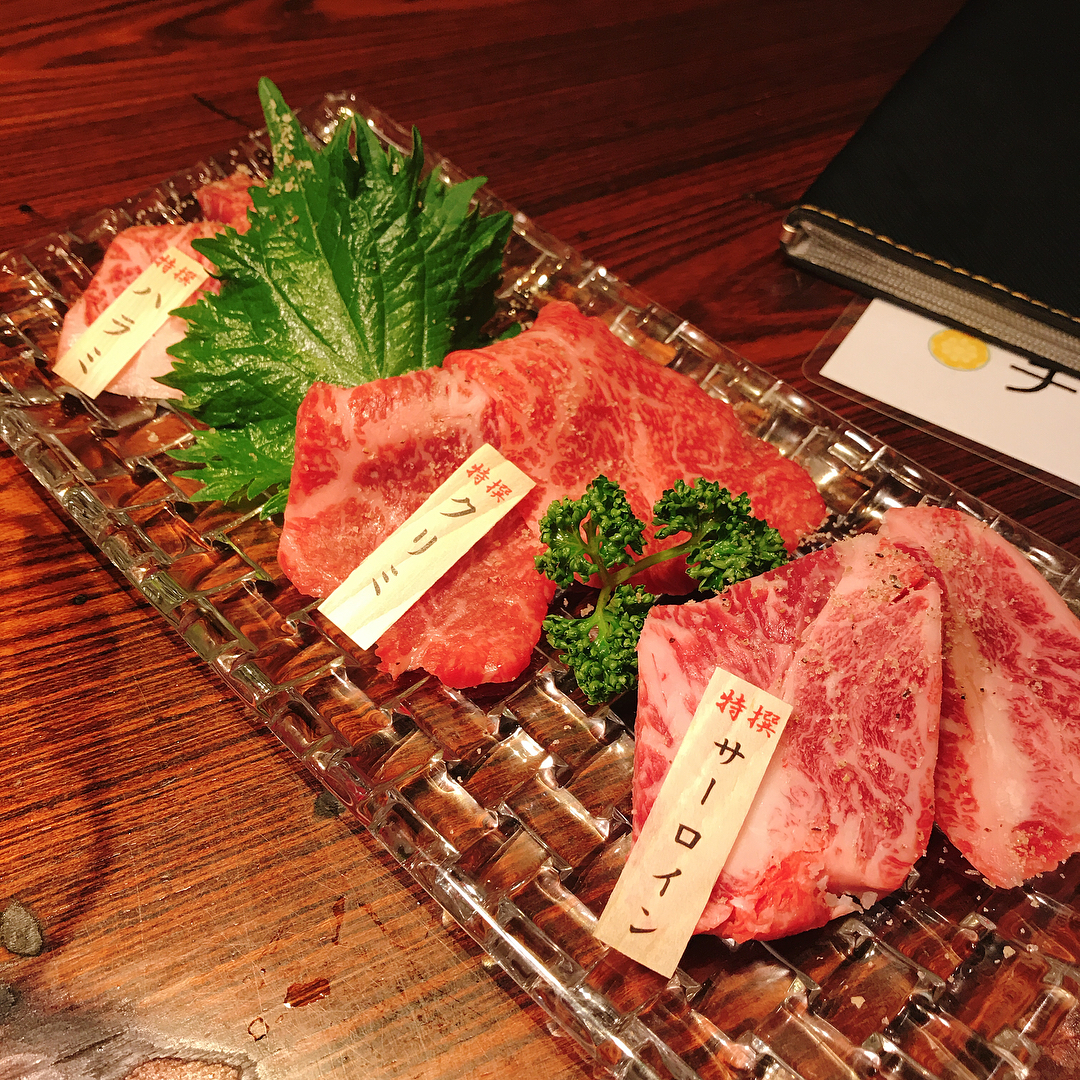 焼肉萬野ホルモン舗