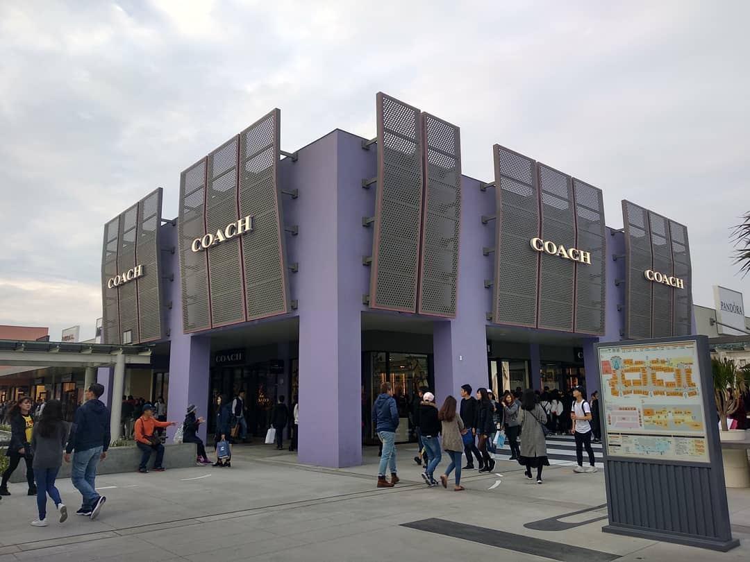 台中三井outlet STAYREAL COACH UNDER ARMOUR THE NORTH FACE NIKE