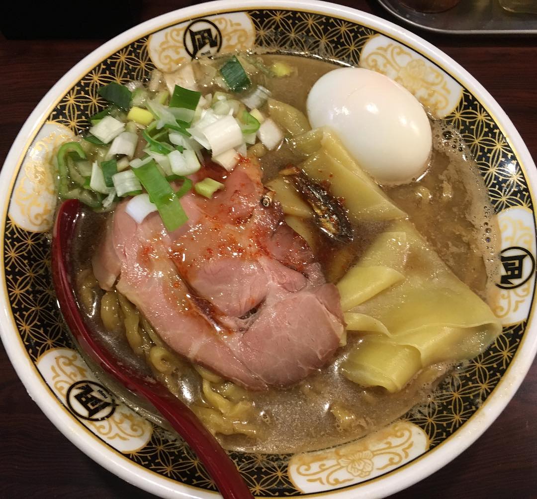 東京必食！新宿24小時宵夜食店 すごい煮干ラーメン凪(煮干拉麵 NAGI)