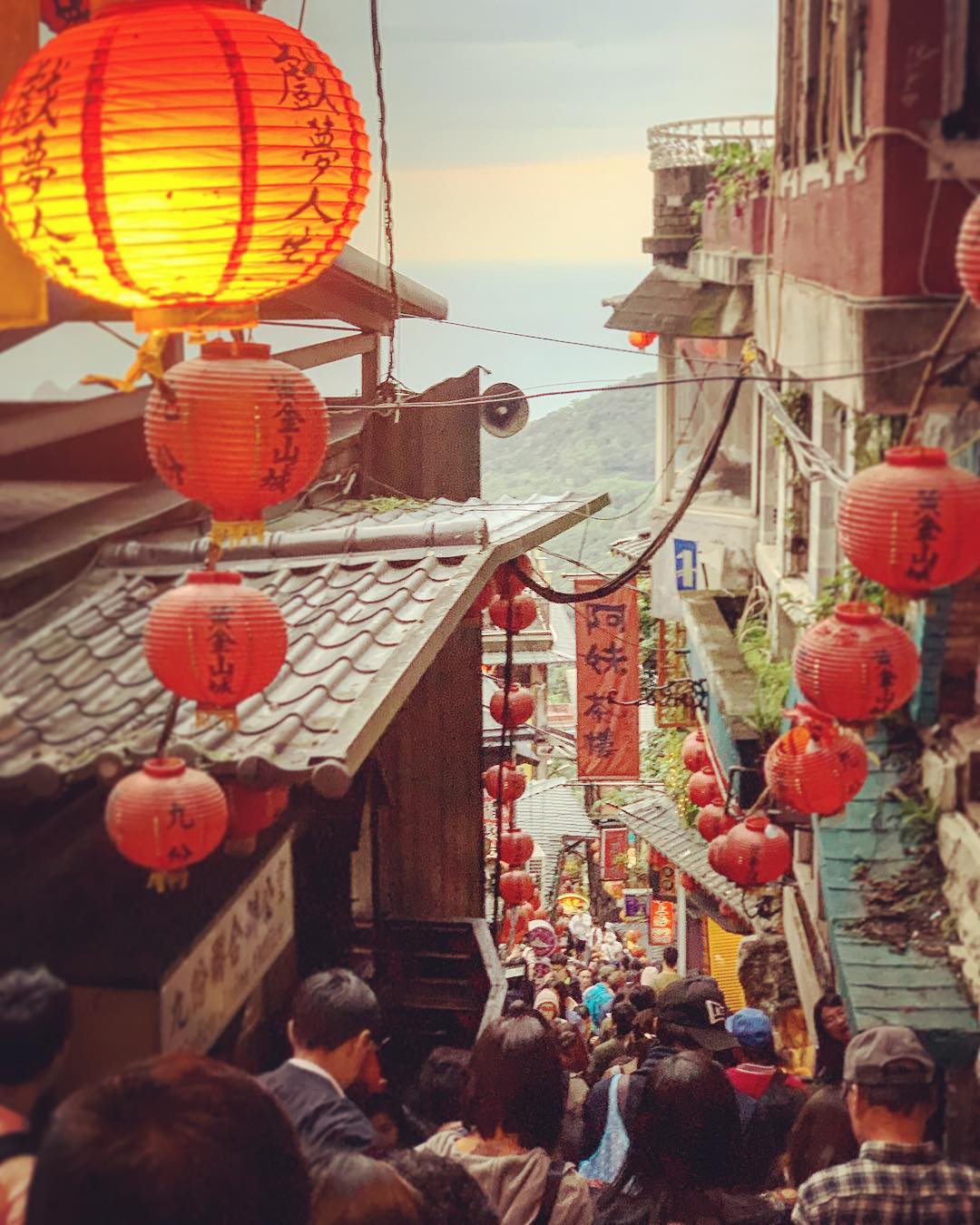 【台北一天行程】九份+十分接駁巴士