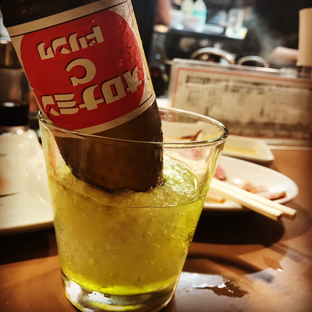 深夜串燒!新宿思出橫丁必食推介!もつ焼き ウッチャン