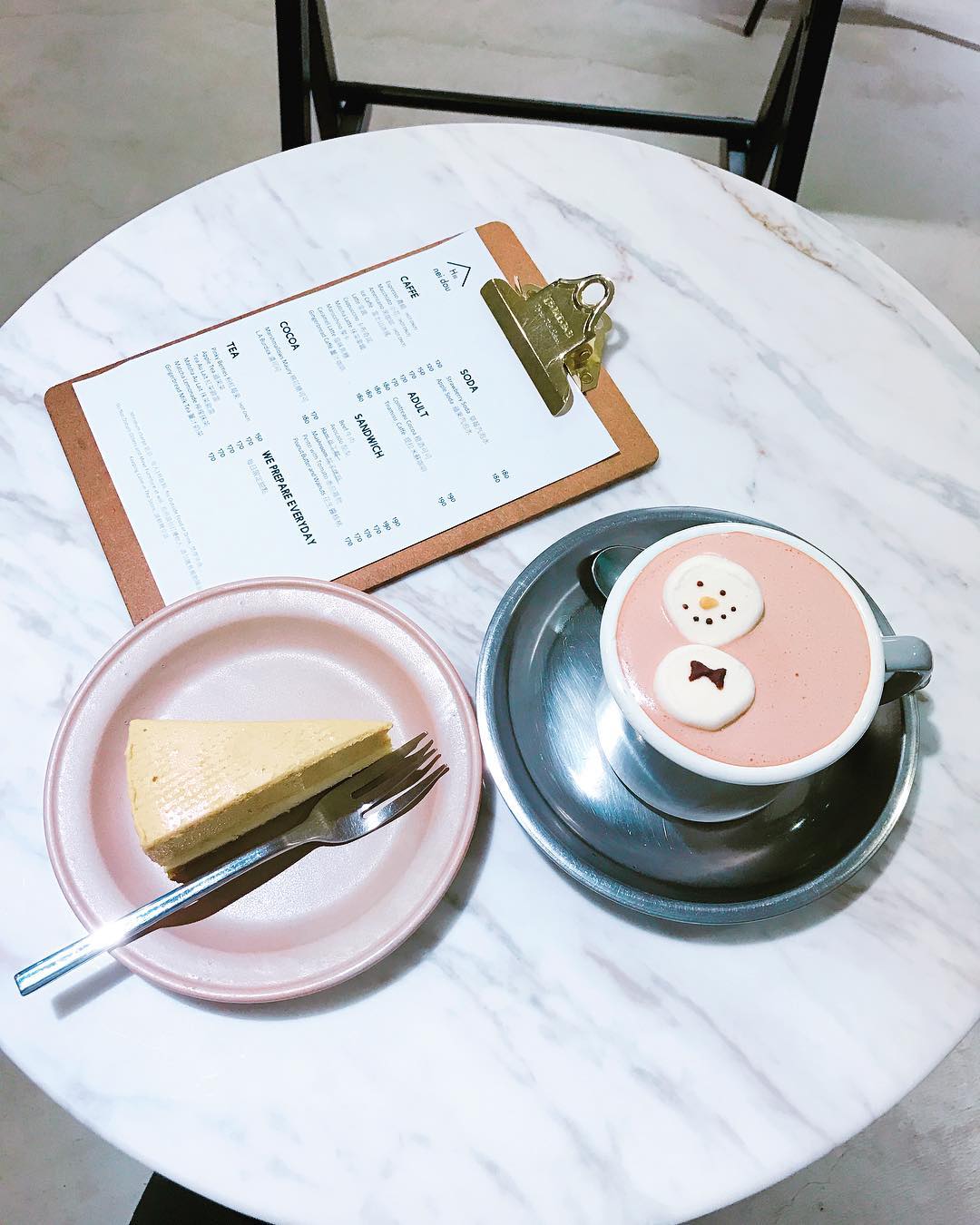 IG打卡！台北簡約文青風CAFÉ十選(前篇) Hi Nei Dou