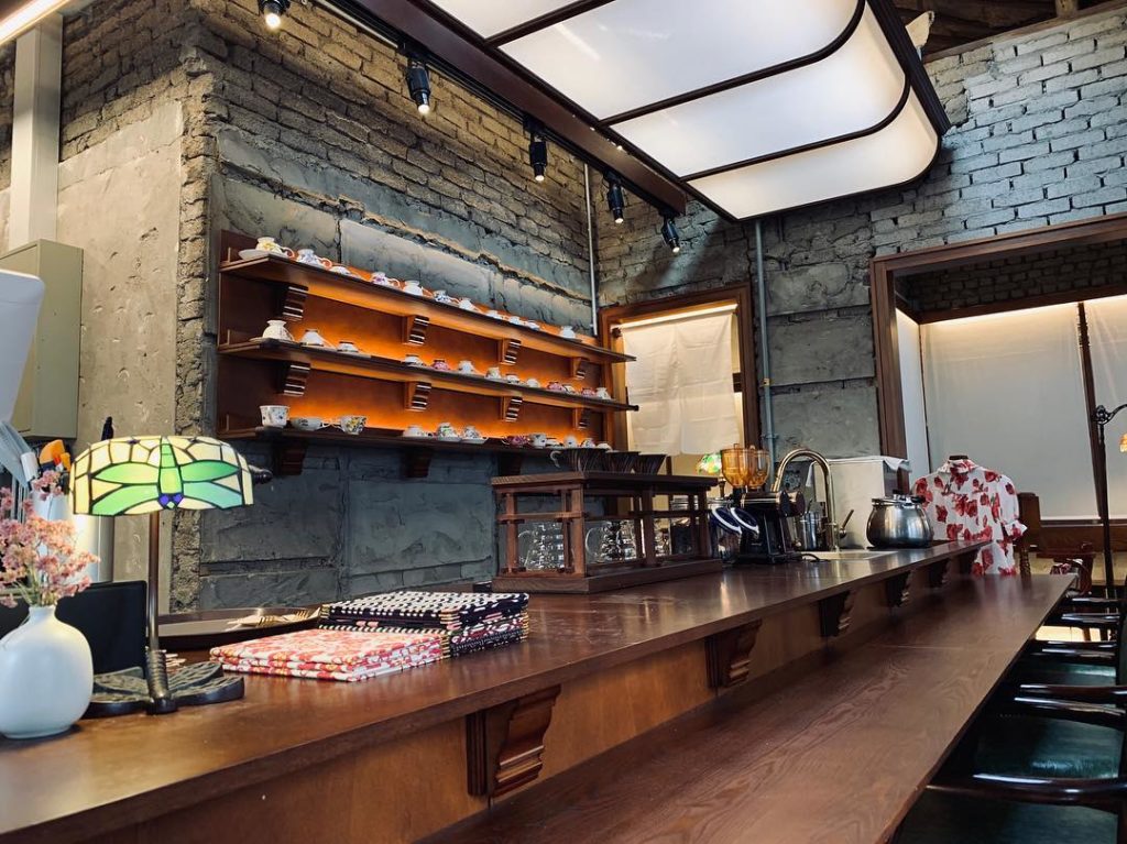 首爾Cafe 首爾咖啡廳 益善洞Cafe 益善洞咖啡廳 首爾文青打卡 益善洞文青打卡 植物(식물)Hotel SEINE(세느장)東柏洋果店(동백양과점)庭院鮮花咖啡(마당플라워카페)