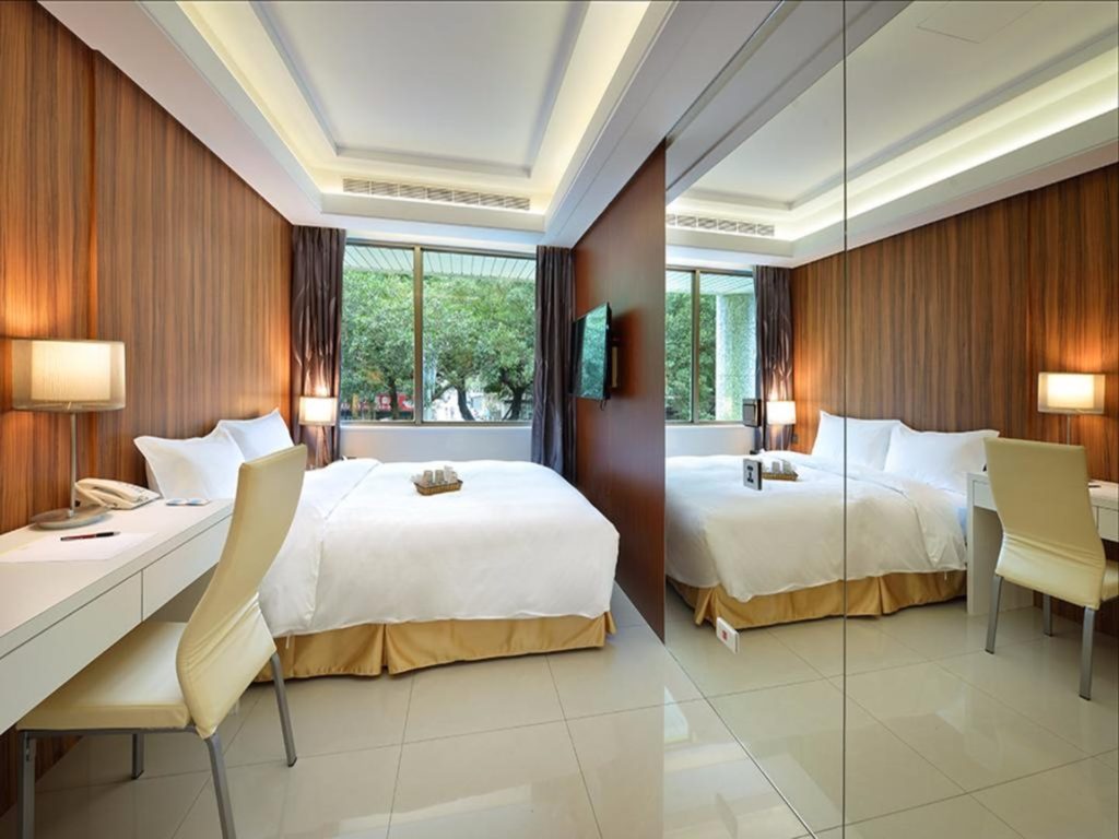 台北 台北住宿 台北飯店 台北酒店 台北膠囊酒店 悠逸行旅 Uinn Travel Hostel 黑熊好眠站 Hey Bear Capsule Hotel 台灣青旅膠囊旅店 Taiwan Youth Hostel & Capsule Hotel 東門3號膠囊旅店 DONGMEN 3 Hostel WORK INN 北車館 WORK INN TPE