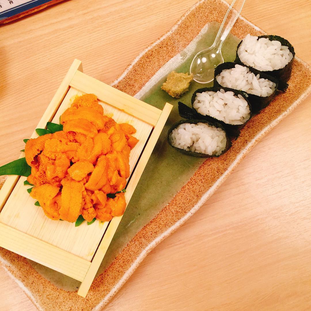 魚心壽司 全板海膽壽司