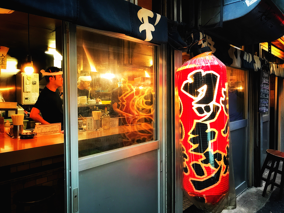 深夜串燒！新宿思出橫丁必食推介！もつ焼き ウッチャン