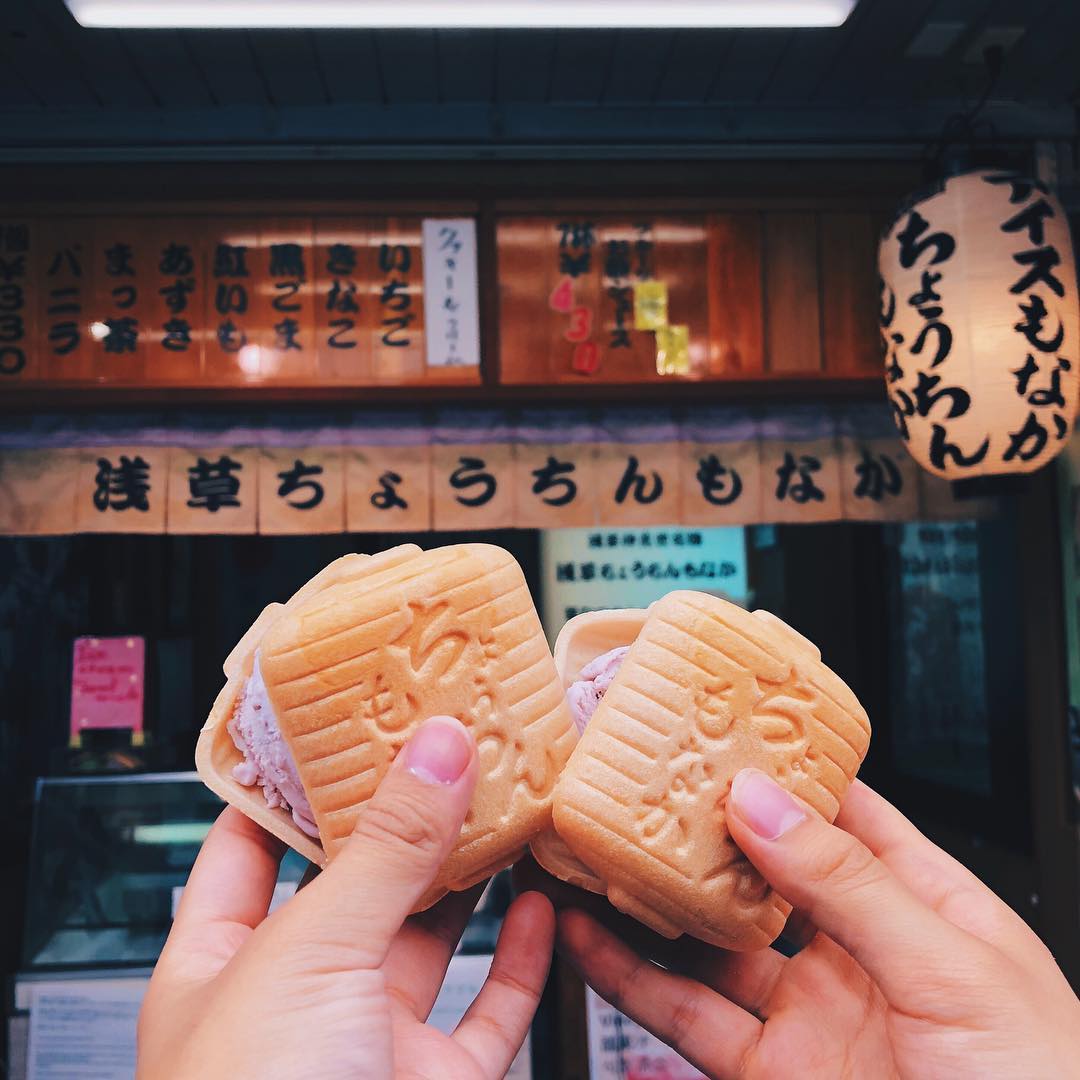 東京自由行！美食x手信！淺草「仲見世商店街」浅草ちょうちんもなか(cyouchin-monaka)