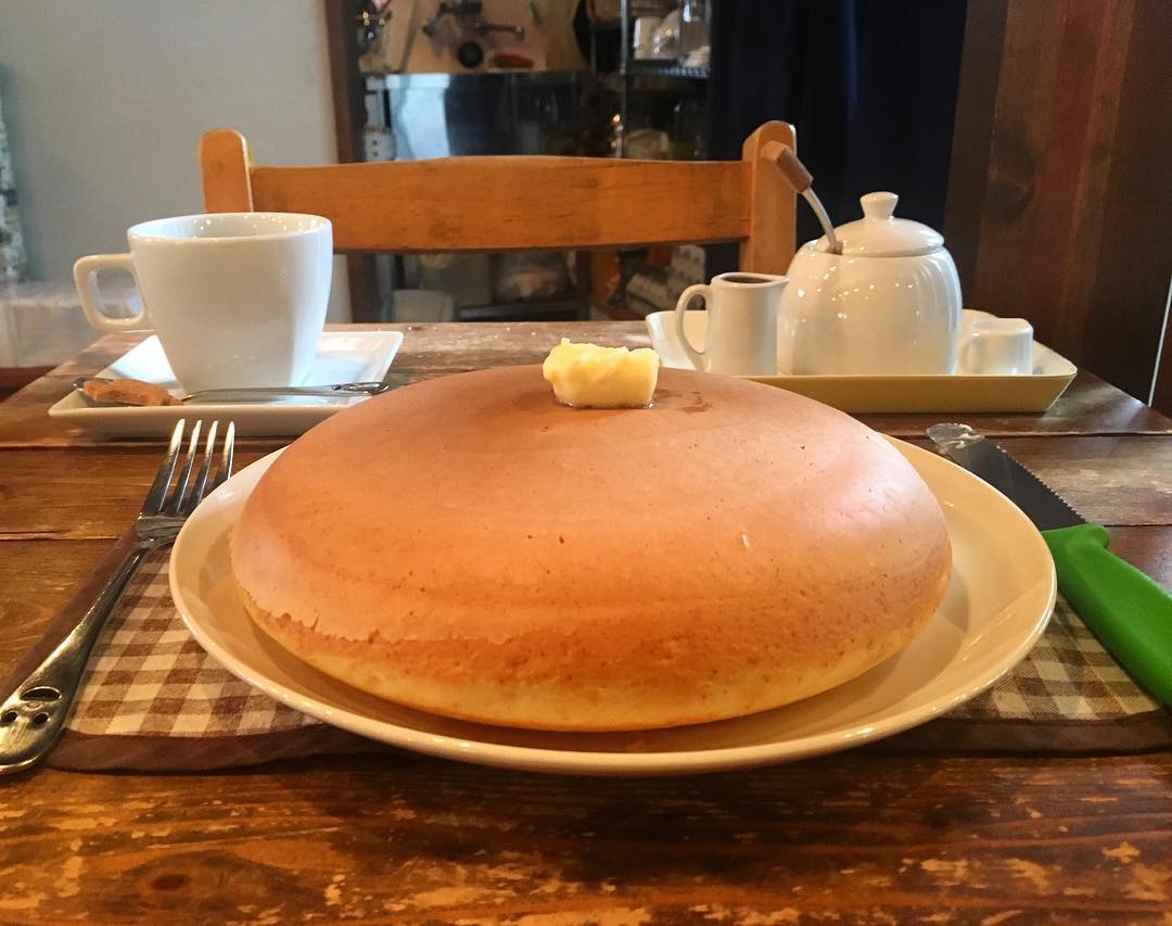 大人氣隱世繪本咖啡店！大滿足巨型PANCAKE！@大阪難波holo holo