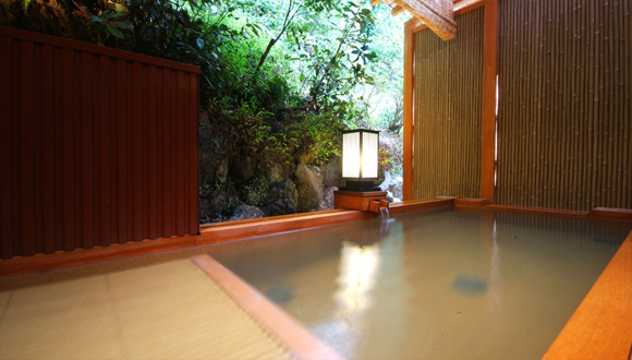 京都溫泉旅館 嵐山溫泉旅館 嵐山溫泉彩四季之宿花筏日式旅館 (Arashiyama Onsen Saishiki no Yado Hanaikada)