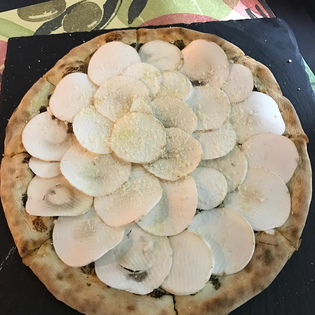 Pizza 手工Pizza 梨泰院美食 梨泰院必食 梨泰院露天咖啡廳 梨泰院打卡景點 梨泰院景色 梨泰院夜景