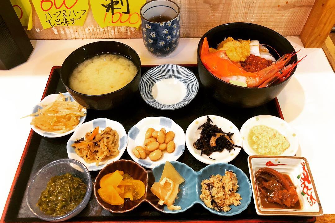 北海道必去！函館朝市美食地圖 朝市の味処 茶夢