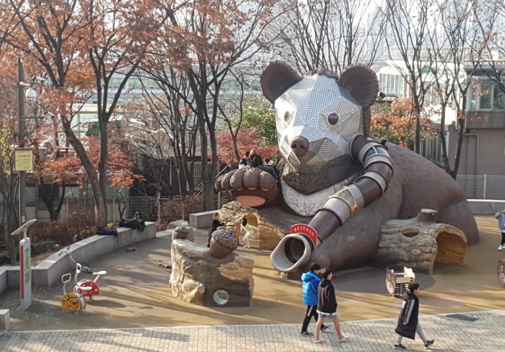 韓劇 梨泰院CLASS取景地 拍攝地點 이태원 클라쓰 朴世路 趙以瑞 吳秀娥 甜栗 甜夜酒吧 梨泰院酒吧 梨泰院兒童公園(이태원어린이공원)