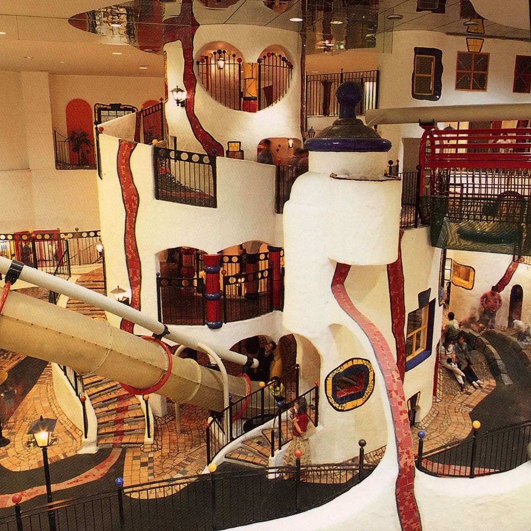 KIDS PLAZA OSAKA 奇特的街道 遊樂設施