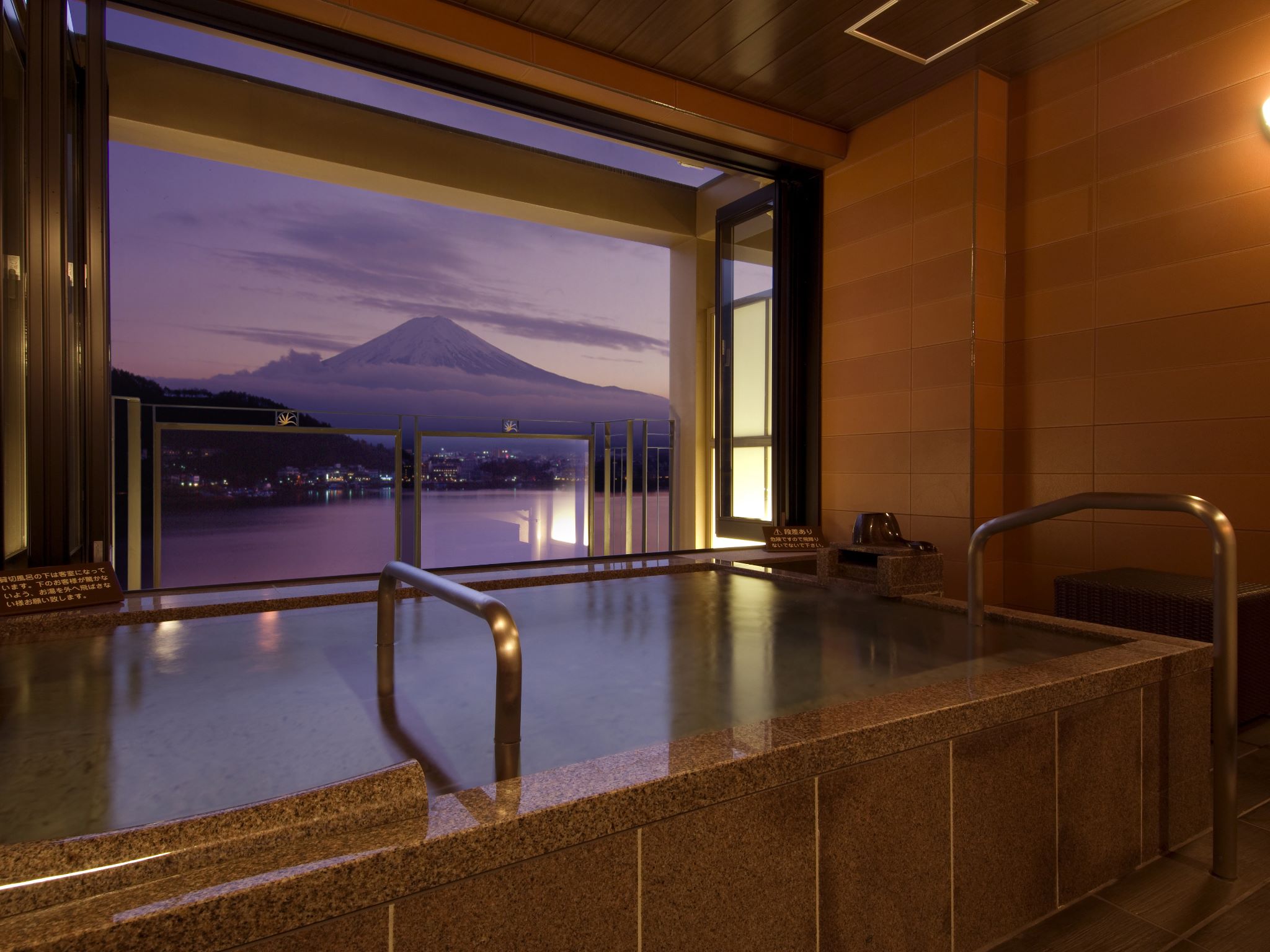 私人風呂(貨切風呂)|風之露台KUKUNA酒店(Kaze no Terrace Kukuna Hotel)富士山 河口湖 富士山酒店 富士山飯店 富士山住宿 河口湖酒店 河口湖飯店 河口湖住宿 溫泉酒店 溫泉飯店 溫泉旅館 一泊二食 私人風呂