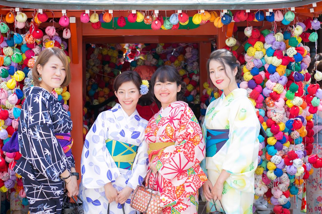近八坂神社、花見小路、白川！京都祇園和服店13選 京乃都 祇園店