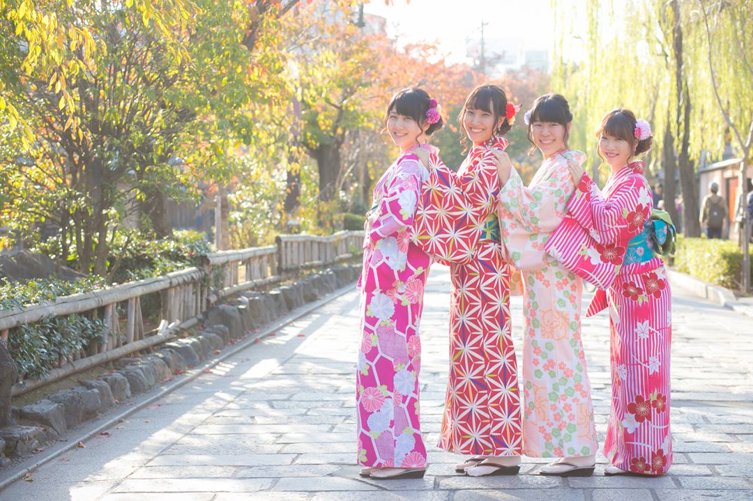 近八坂神社、花見小路、白川！京都祇園和服店13選 京乃都 祇園店