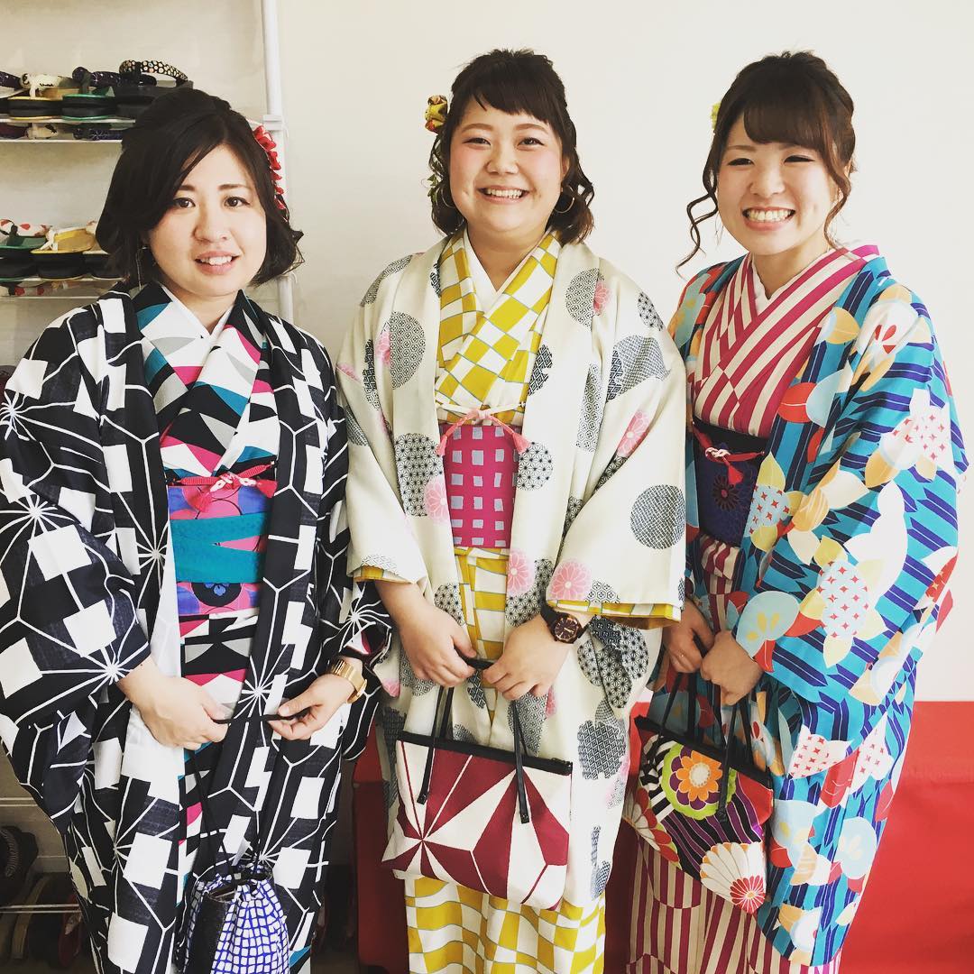 近八坂神社、花見小路、白川！京都祇園和服店13選 華かざり(Hanakazari)