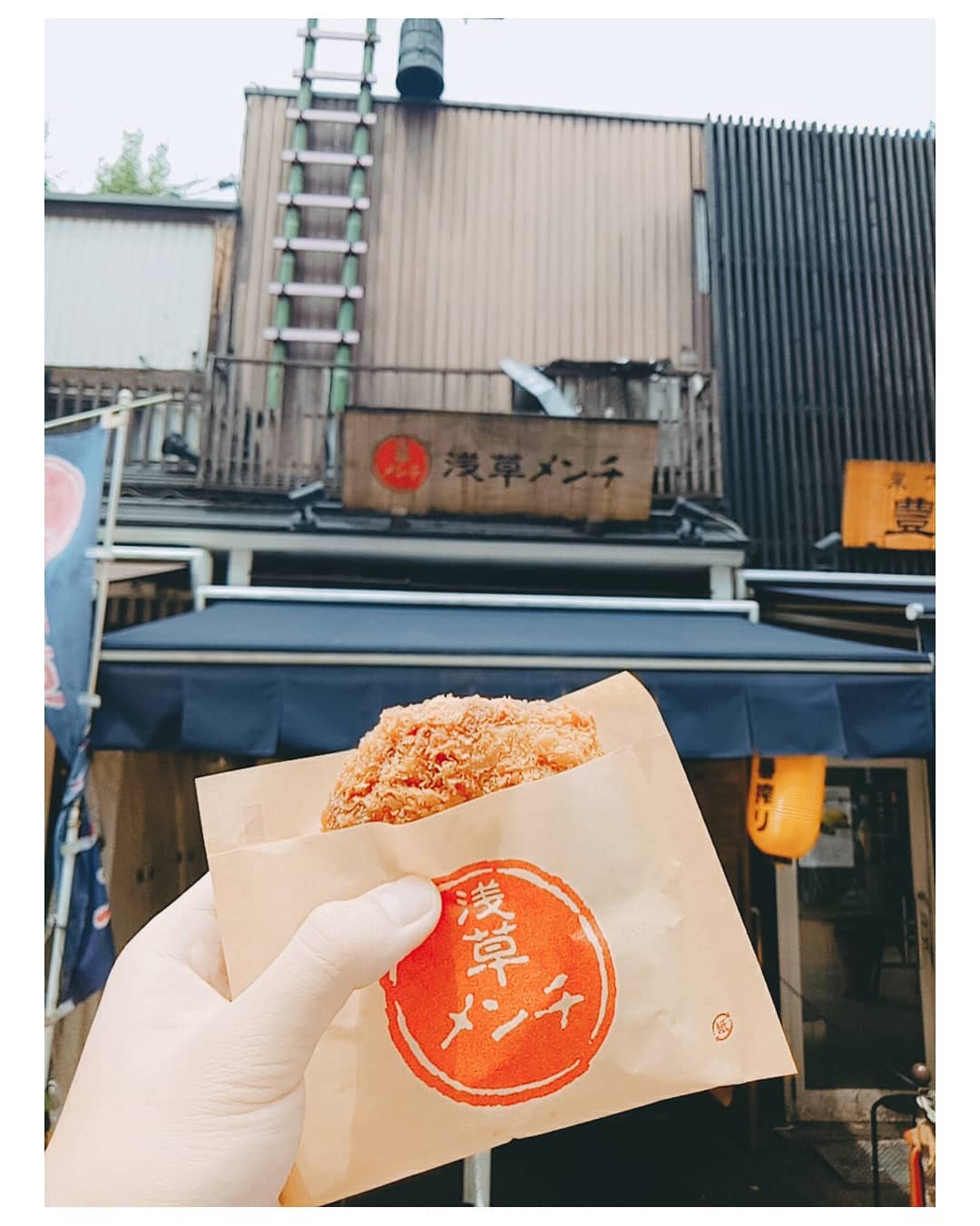 東京自由行！美食x手信！淺草「仲見世商店街」淺草メンチ(asamen)