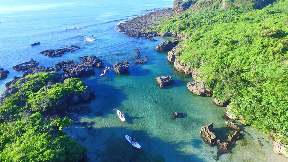 小巴里島岩