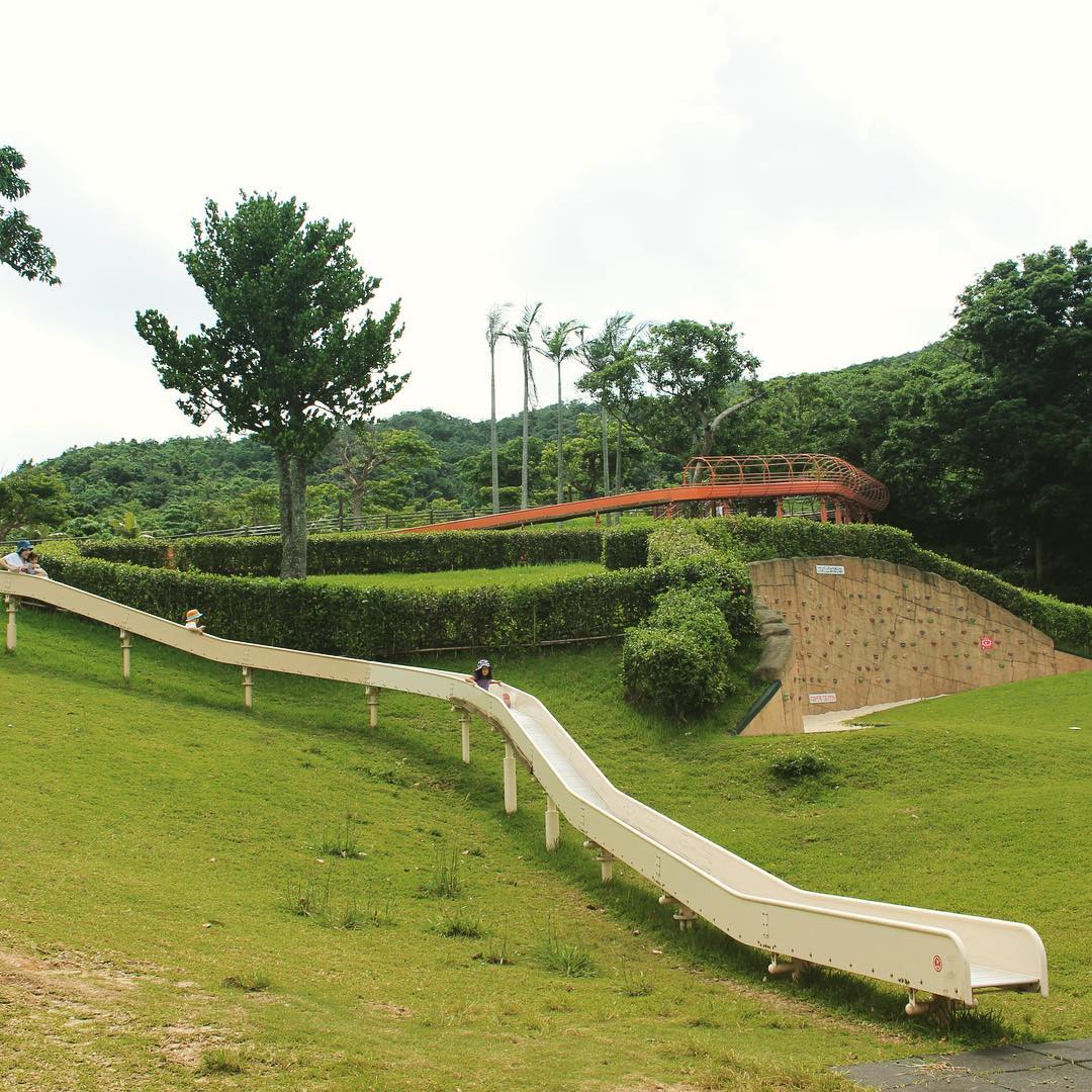 石垣BANNA公園滾輪滑梯