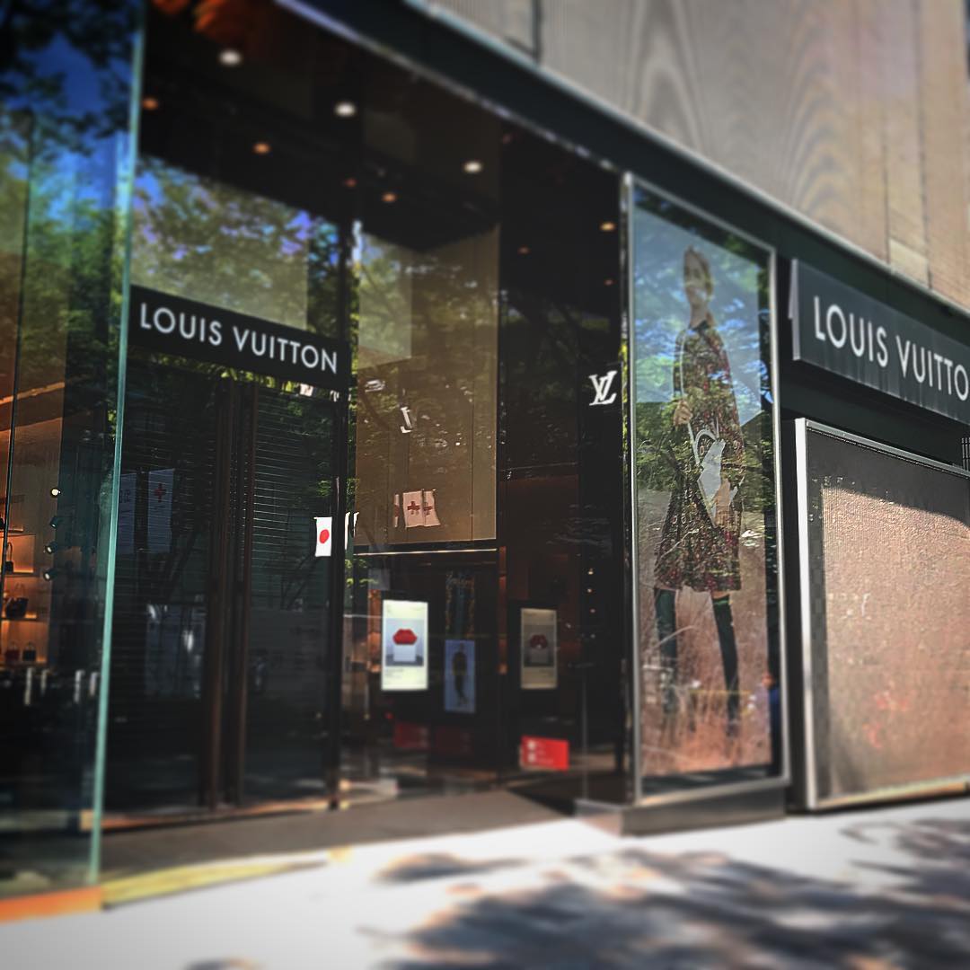 東京逛街必去!表參道名店全攻略 Louis Vuitton