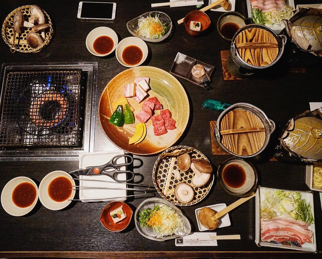 一泊二食 意思