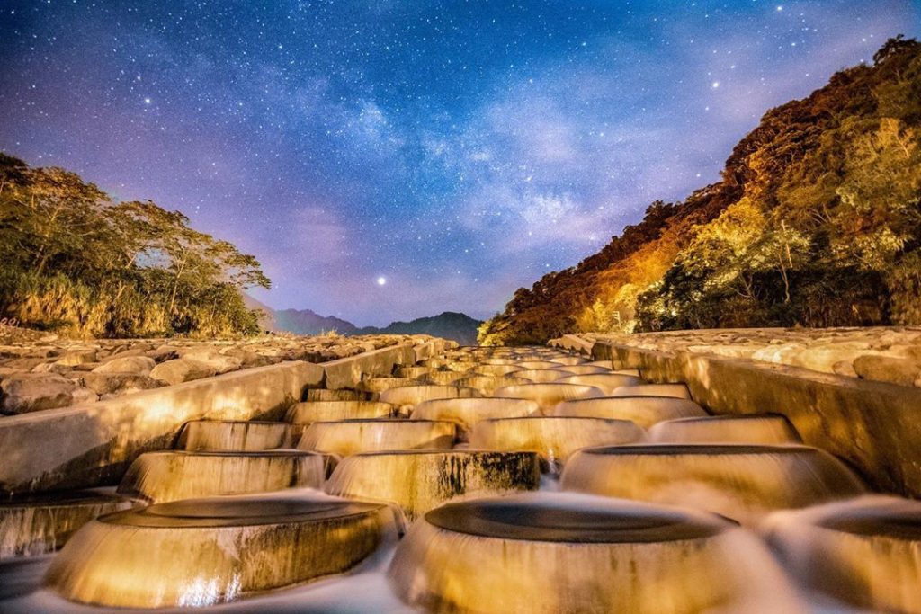 烏石坑魚梯 台版土耳其棉堡 台中景點 台中秘境 台中新景點 卓蘭景點 卓蘭一日遊 台中一日遊