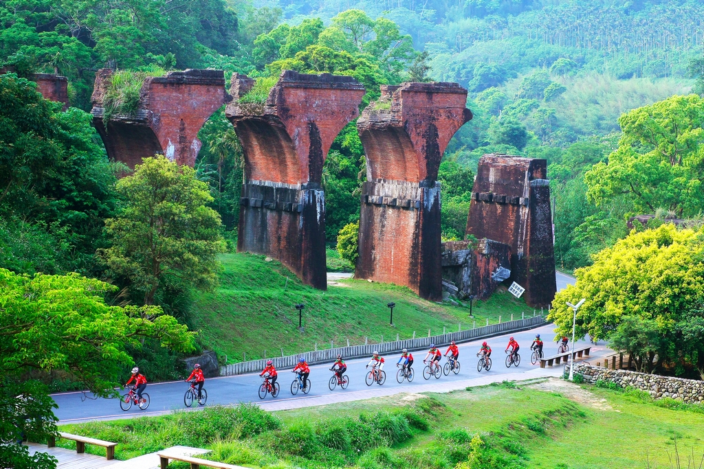 三義景點 三義美食 勝興車站 卓也小屋 打卡景點 漫時光咖啡 綠葉方舟 藍染 苗栗三義 苗栗一日遊 苗栗景點 苗栗美食 龍騰斷橋