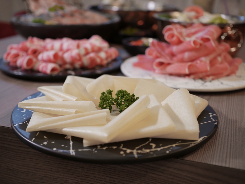任食火鍋 台北火鍋 台北美食 台北麻辣鍋 小火鍋 涮涮鍋 火鍋吃到飽 麻辣火鍋 麻辣鍋 鍋＆BAR精緻鍋物餐酒館 微風廣場