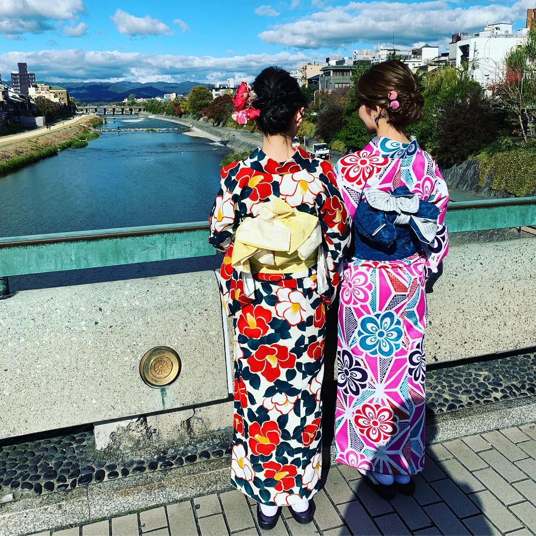 【京都一天行程】鞍馬・貴船散策路線:川床流水麵/貴船神社/叡山電鐵/鞍馬寺/天狗故鄉/大阪出發/一日券 - 祇園(花見小路)