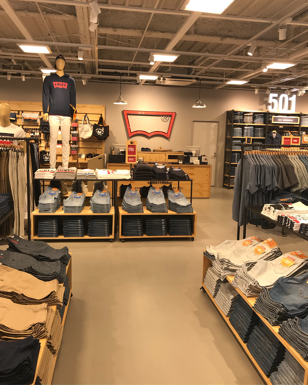 大阪OUTLET 臨空城OUTLET 大阪 Levi's
