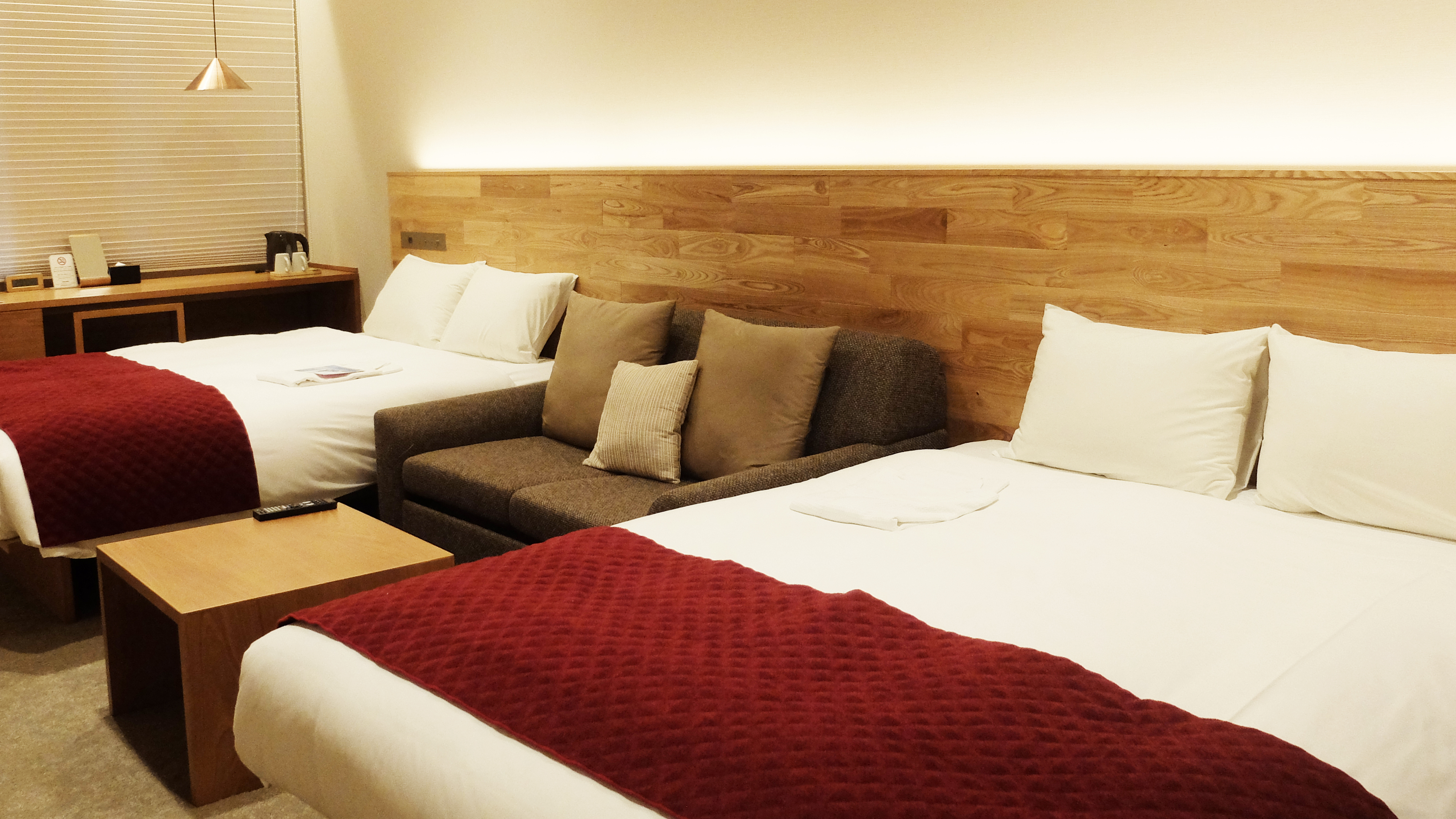 豪華雙床房（29平方米，可入住最多四人）｜hotel androoms 大阪本町（hotel androoms Osaka Hommachi）大阪酒店 大阪飯店 大阪住宿 心齋橋酒店 心齋橋飯店 心齋橋住宿 本町酒店 本町飯店 本町住宿