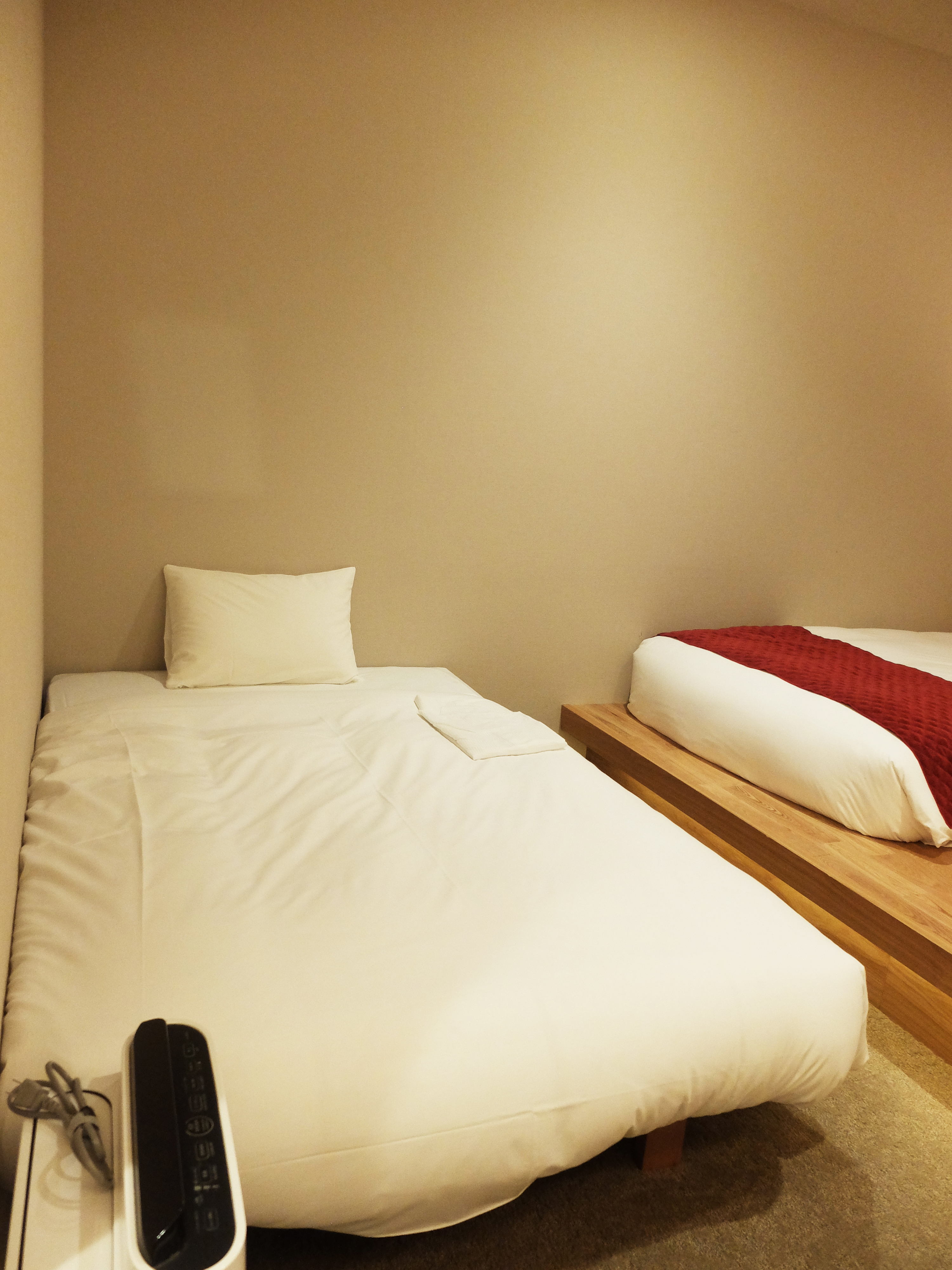 中型雙床房（22平方米，可入住最多三人）｜hotel androoms 大阪本町（hotel androoms Osaka Hommachi）大阪酒店 大阪飯店 大阪住宿 心齋橋酒店 心齋橋飯店 心齋橋住宿 本町酒店 本町飯店 本町住宿