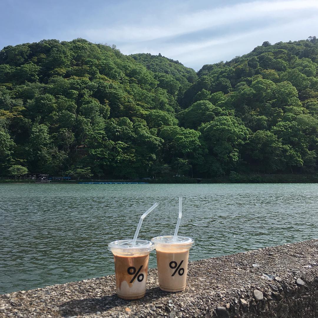 飽覽嵐山渡月橋景色！% Arabica 咖啡！