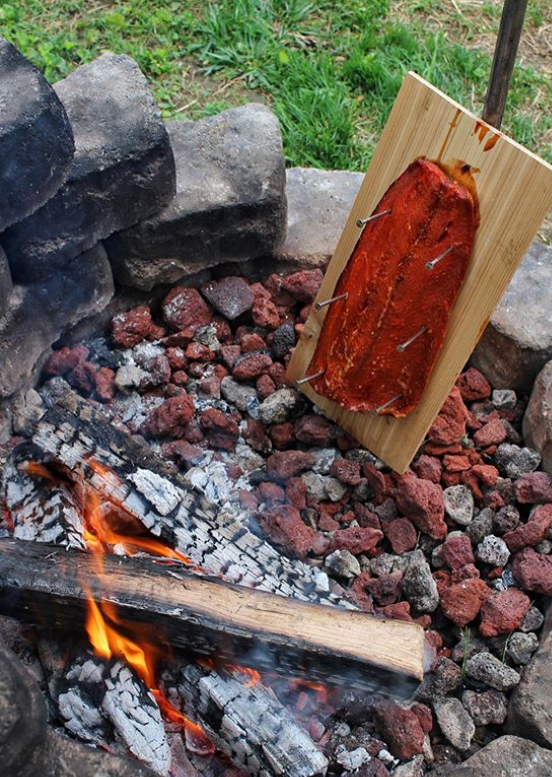 Over The Fire Cooking Derek Wolf 戶外料理 特色燒烤 露營料理 露營早餐 露營簡單吃 露營美食 露營餐 露營餐點 露營食譜 露營菜單
