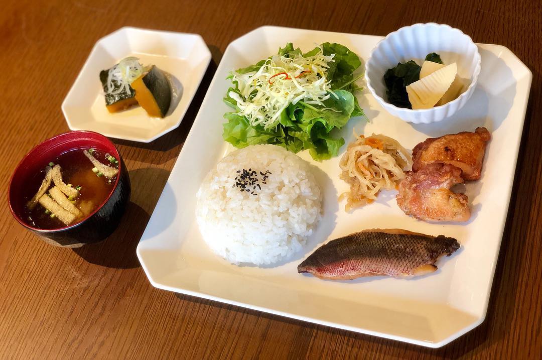 宮古島經濟酒店 Hotel 385 免費早餐