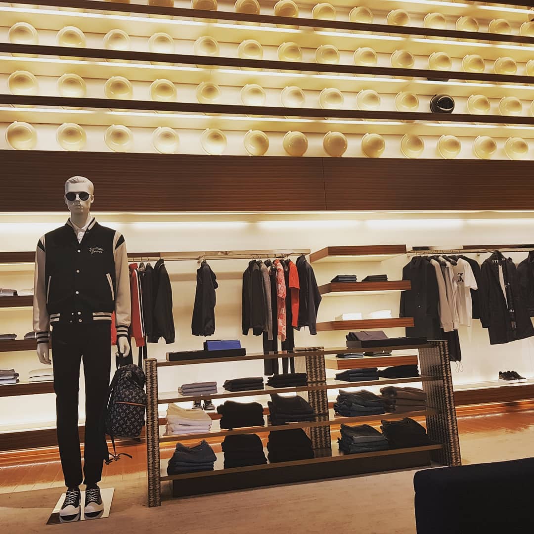 東京逛街必去！表參道名店全攻略 Louis Vuitton