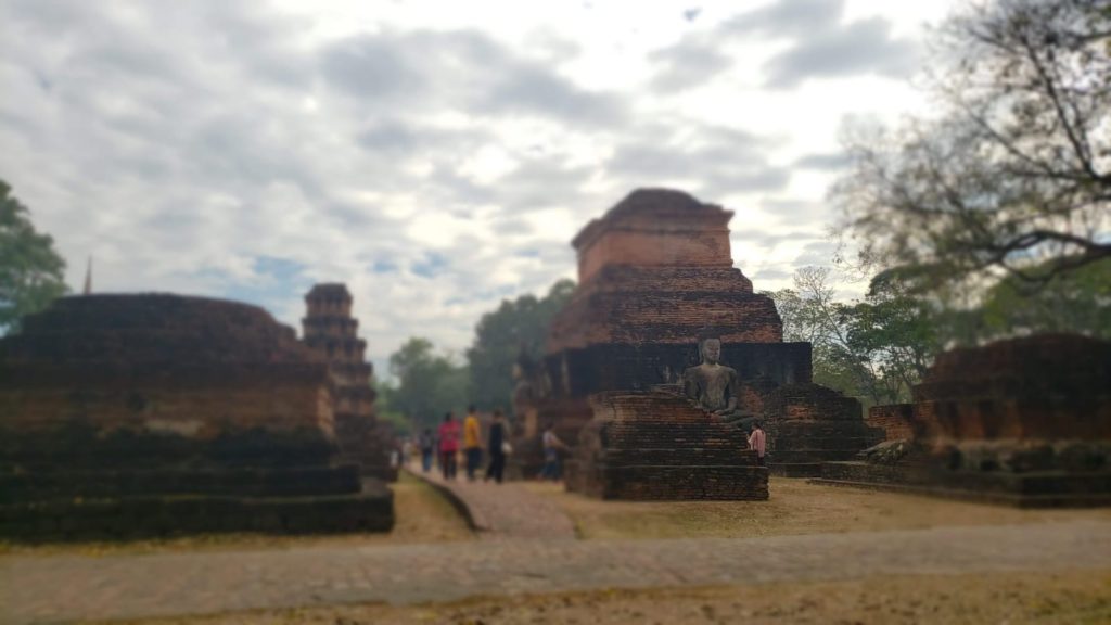 西沙瓦寺(Wat Si Sawai) 世界文化遺產 素可泰古城 sukothai 素可泰必去 素可泰景點 素可泰行程 素可泰一天遊 素可泰歷史遺跡公園(Sukhothai Historical Park)