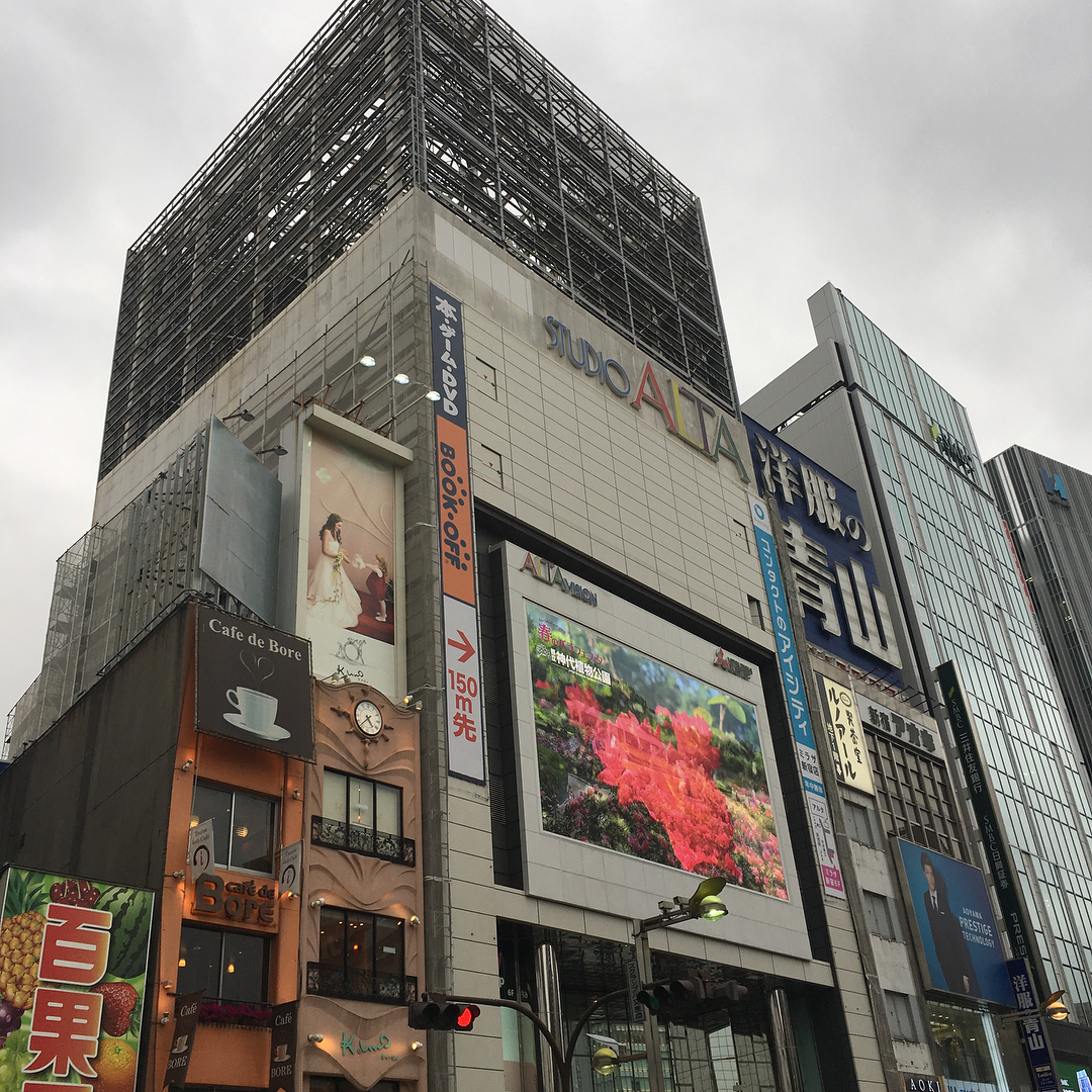 新宿ALTA